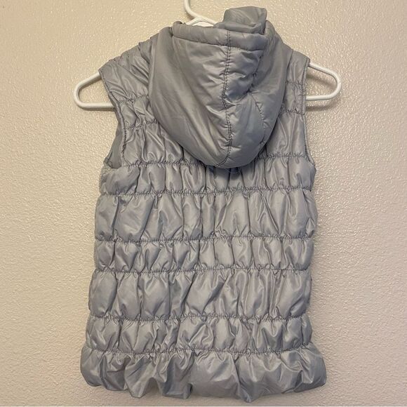 Heart N Crush Girls Size Small Silver Grey Hooded Puffer Vest Sequin Stripes - Picture 3 of 5